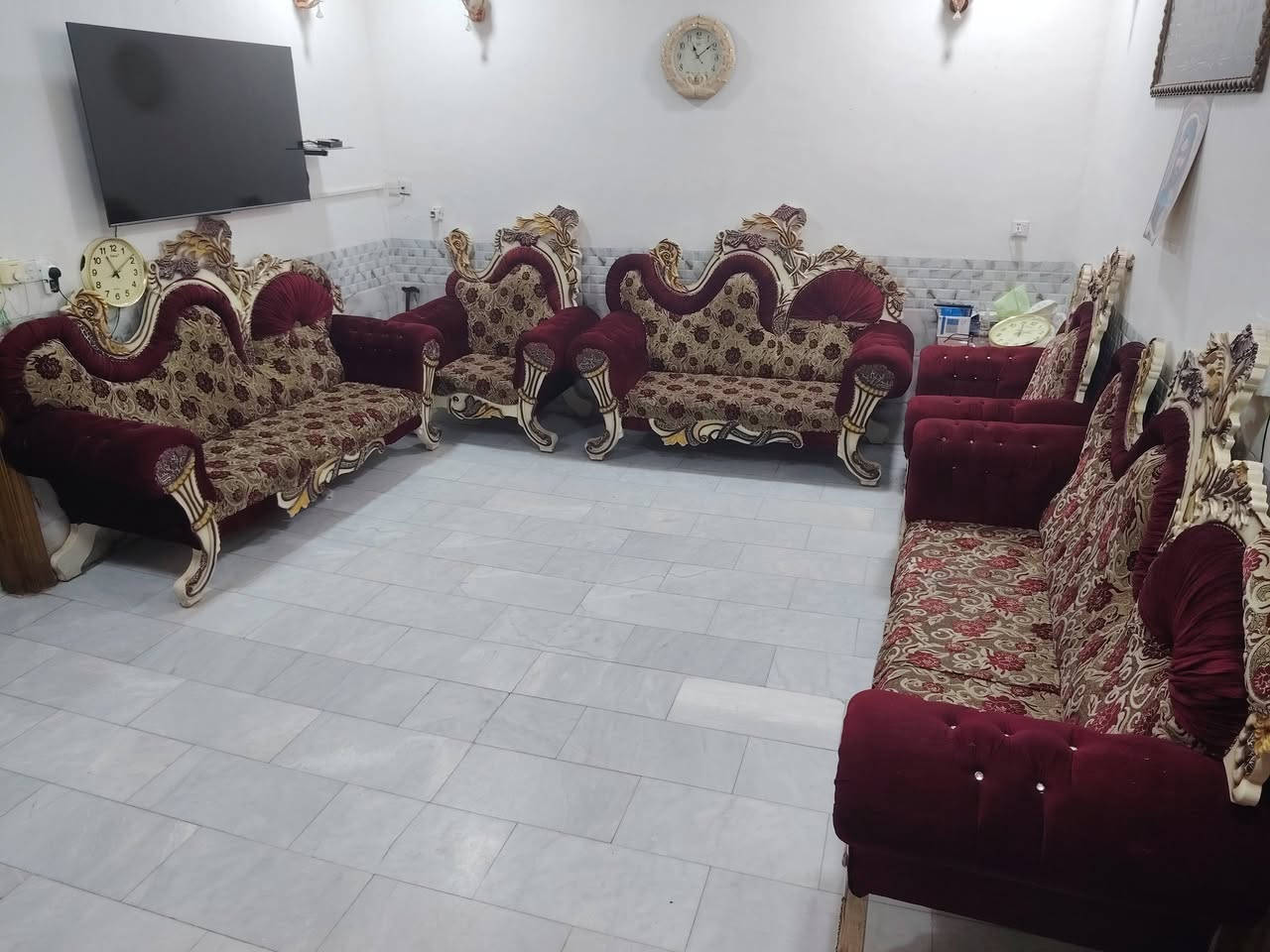 السلام عليكم
عندي ٣ تخامه نظيفات بدون كسر او تصليح
مكاني ديوانيه حي الجامعه ***********
