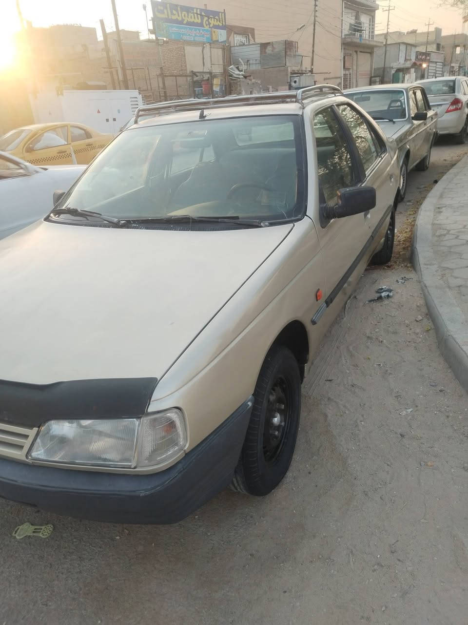 بيجو روا 2009 رقم نجف مداور مباشر تبريد ثلج مكينه جديده حداديه جديده كير الرابع مرات يفلت مو دائمن مصبوغه حزام للجماليه بدون ضربه قبل جارده سعره 21 قفل ***********

