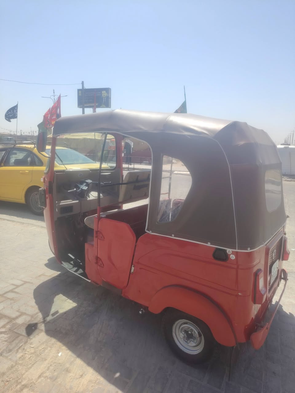سلام عليكم تكتك لبيع موديل 22 رقم وسنويه تحويل ثاني يوم المكينه مفتوحه البدي شوف العين السعر 7 وبيها مجال العنوان بصره الطوبه ولنخل ***********
