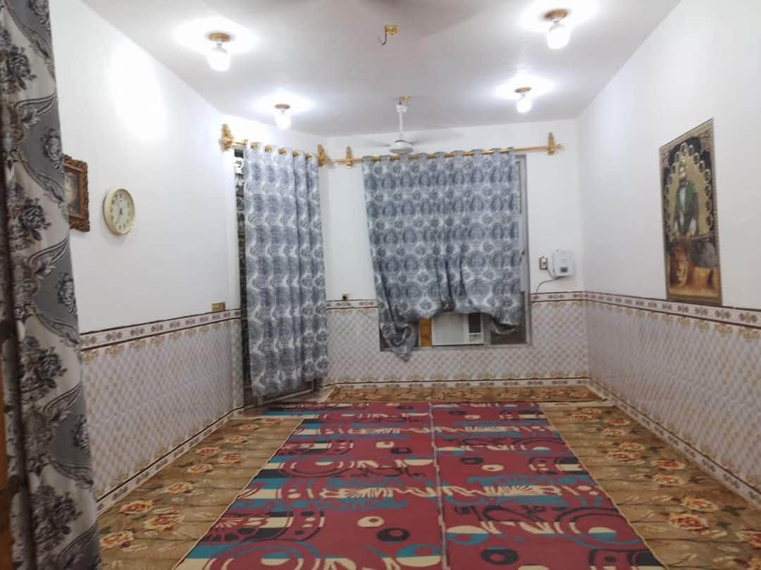 السلام عليكم 
مكتب ( عــــقـ🏦ـارات ارض بابل)
🏠 دار للبيع ( 200م)  ( طابو زراعي سند 25 )
(طابقين)
.. يتكون من ثلاث غرفه نوم وهول وصاله ومطبخ ومجمع صحيات داخليه وخارجيه
🌏 مواقع ( شارع 80 طريق نجف/مقابيل مخبز مهند )
💸 السعر  85 وبي مجال
—————
🏡للاستفسار مراجعة مكتب عقارات ارض بابل 
🌎موقع المكتب شارع 80 طريق نجف 
*********** ...واتساب 
‭***********‬….📞
‭
