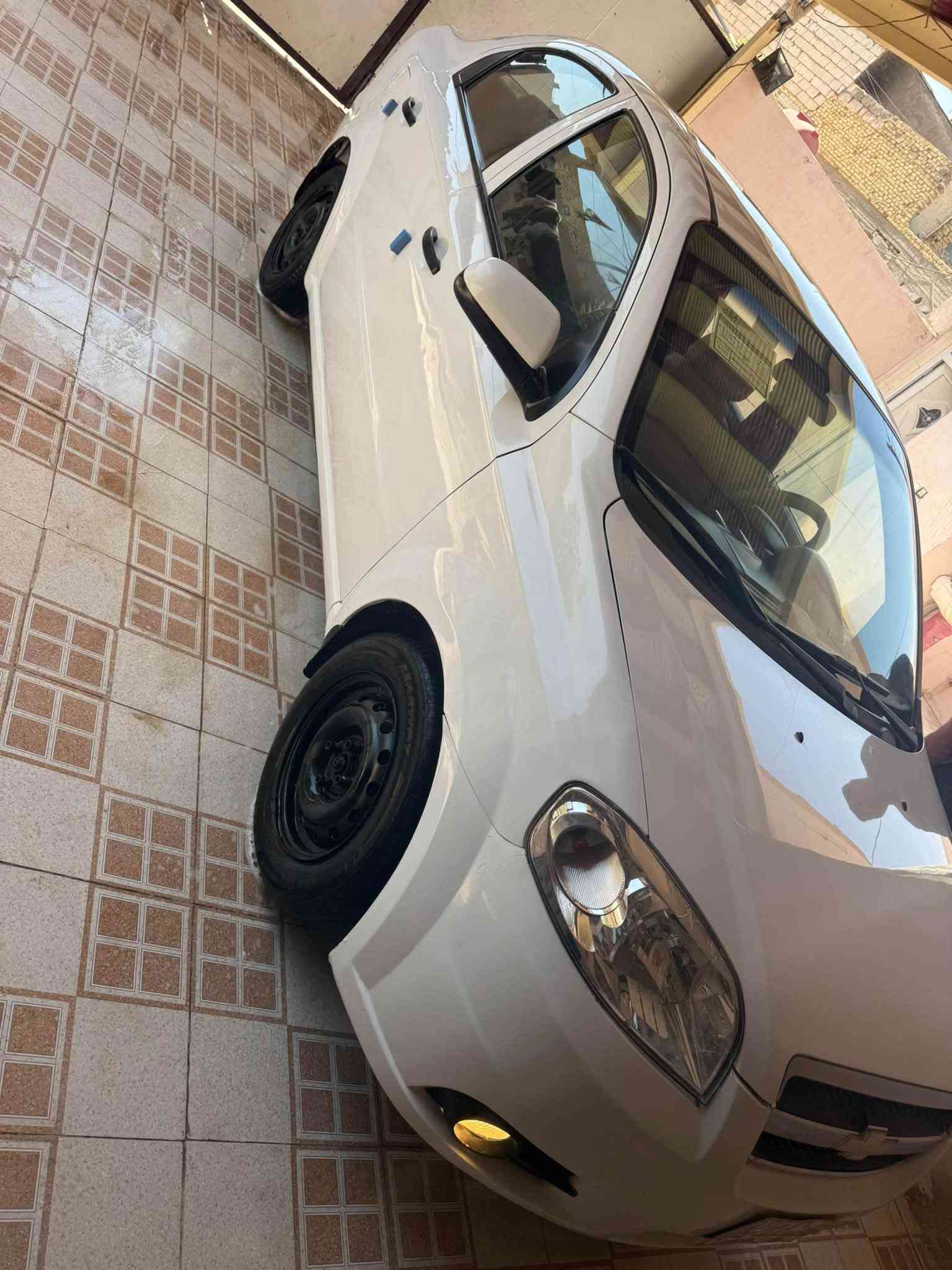السلام عليكم أفيو ١١مفتوح شركه عامه مكفوله كفاله عامه للصبغ ولا بارد ولا شي بس حافه الداير الخلفي جوه قلق البانزين صبغ كير مكينه شرط تخم تاير تبريد ثلج السعر ٧٤بيه مجال بسيط مكان السياره الديوانية للاستفسار ***********
