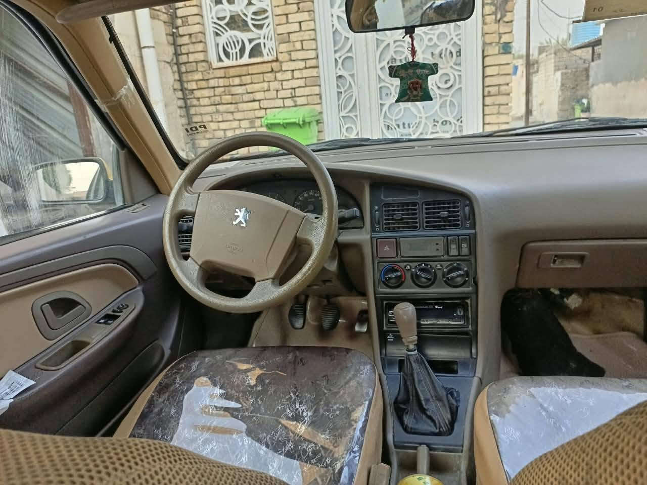 بيجو 405 • ٢٠١٦ • رقم بغداد