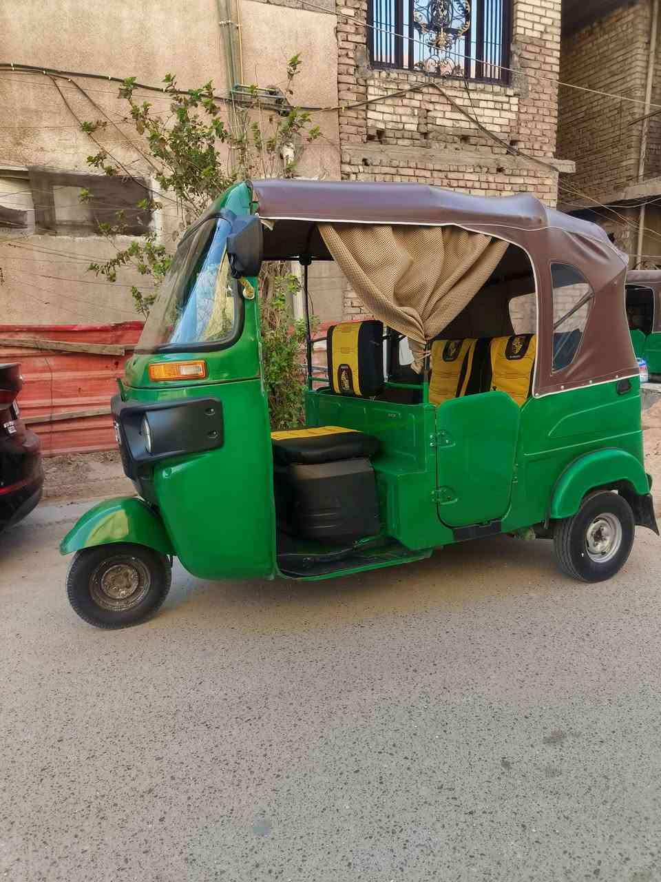 تكتك 21 مرقم بغداد للبيع 
*********** بغداد الدورة أبو دشير
