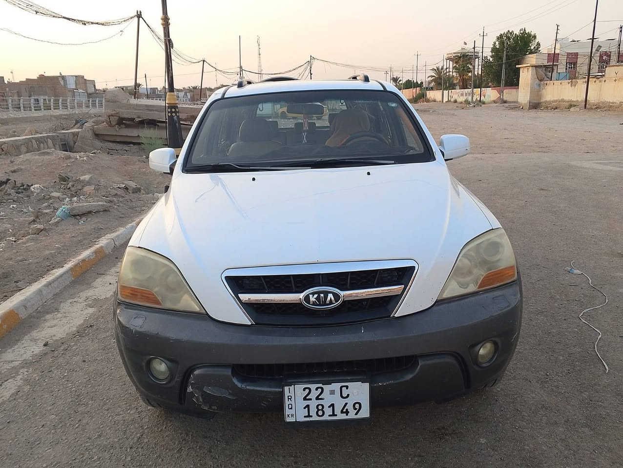 السلام عليكم
سورنتو موديل 2009 وارد خليجي 
فول مواصفات عدا البصمة.
1 .. محرك 6 سلندر حجم 3.3 جديد 
2.. فتحة + كشنات جلد + كشن السائق كهرباء + تحكمات كاملة + 7 راكب + داخل بيجي + خمسة ويل كب + تبريد ممتاز  ثلاث قطع 
3 .. كير نظيف جدا .. حدادية  جديدة .
4 ... كهربائيات كلها شغالة مابيها كل نقص .
5 .. سنوية مجددة لل 30  ورقم انكليزي أربيل .. تريد وكالة تريد تحويل حاضرين. 
6 ... باقي التفاصيل بالسونر المرفق مع الصور .
7 ... مكان السيارة الديوانية قضاء الحمزة الشرقي .
8 .. السعر  105 
 9 .. الاتصال على الرقم بيه واتس اب .
                  ***********
