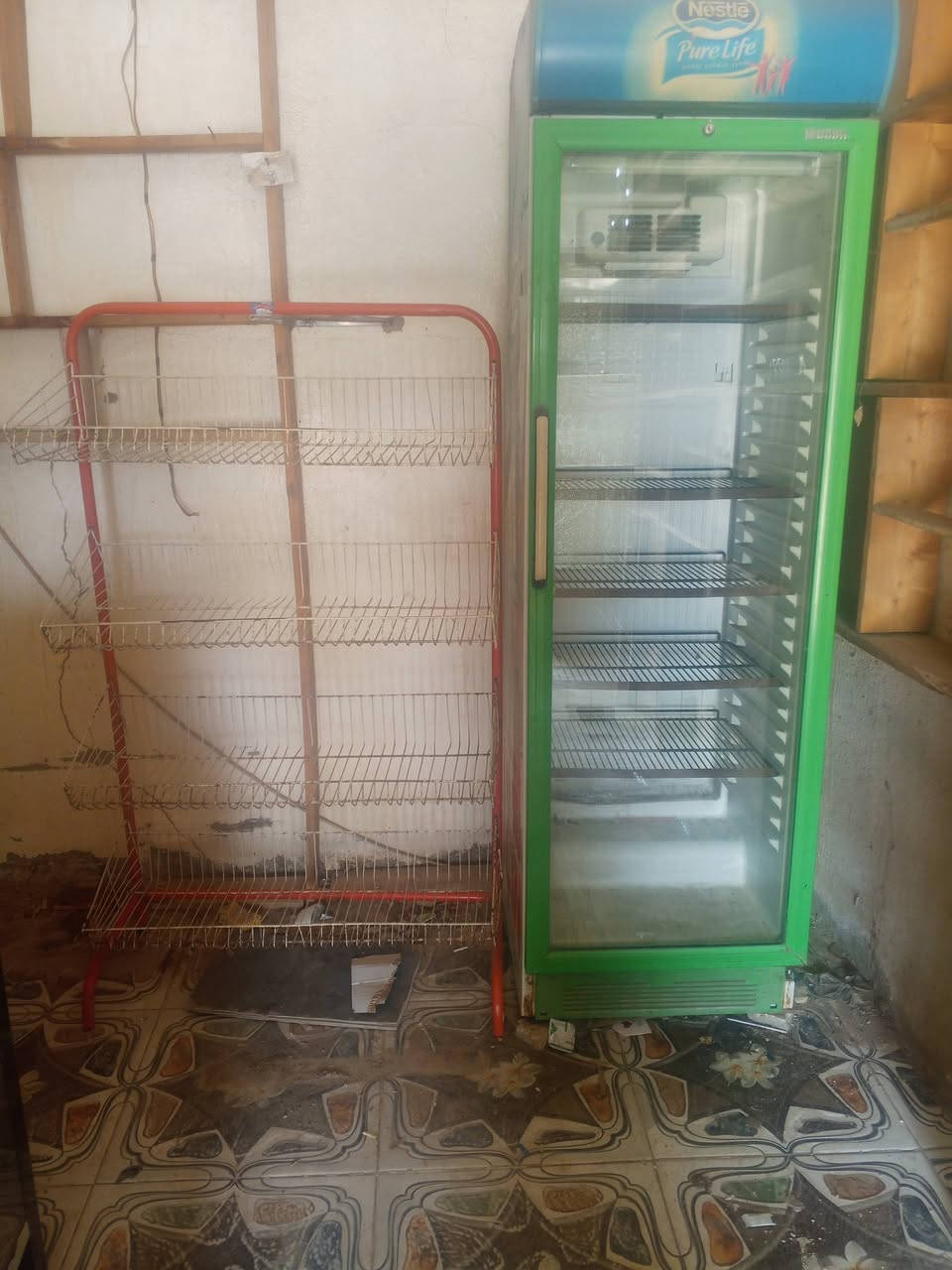 براد نظيف وشغال مامصلح سعر ٢٥٠ ميازه عدد ٢نظيفات سعر ١٠٠  +سلت اجباس سعر ٣٠  ***********
