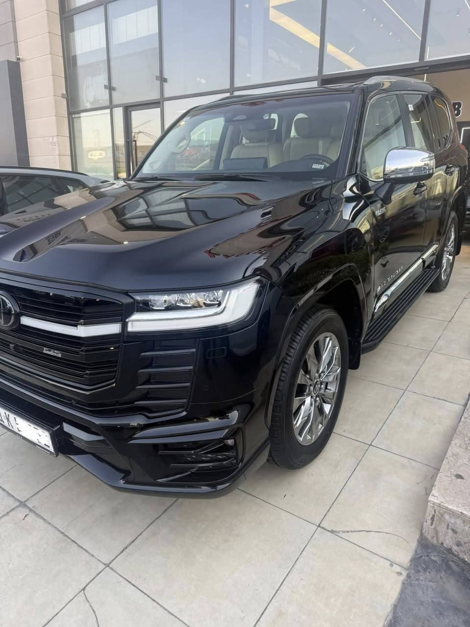 لاندكروزر VX • ٢٠٢٥ • بلاك لمتد