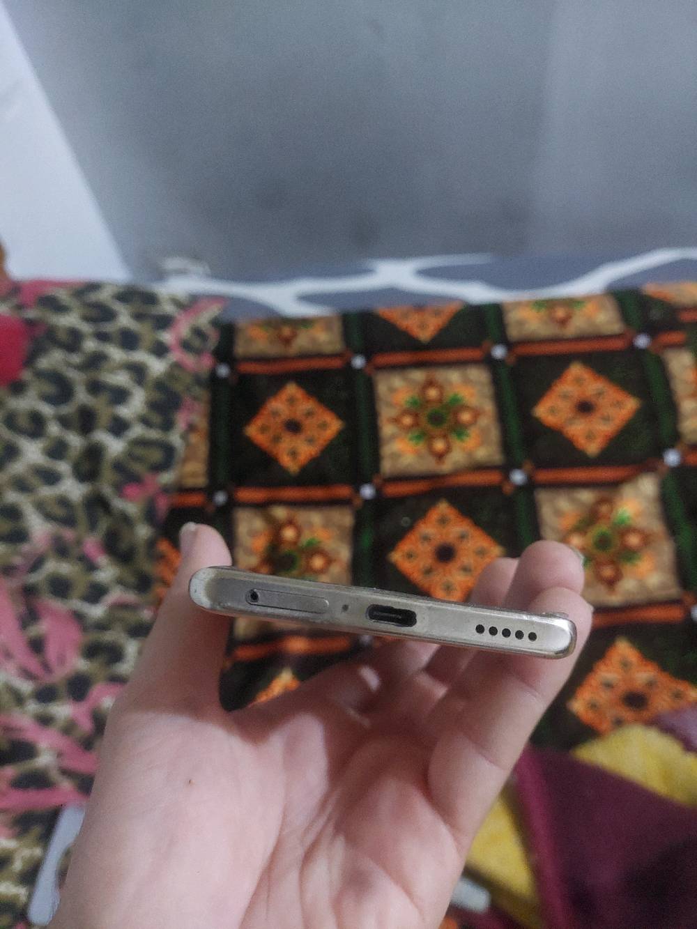 هواوي X9c • ذاكرة ٢٥٦ • بطارية ٩٠٪