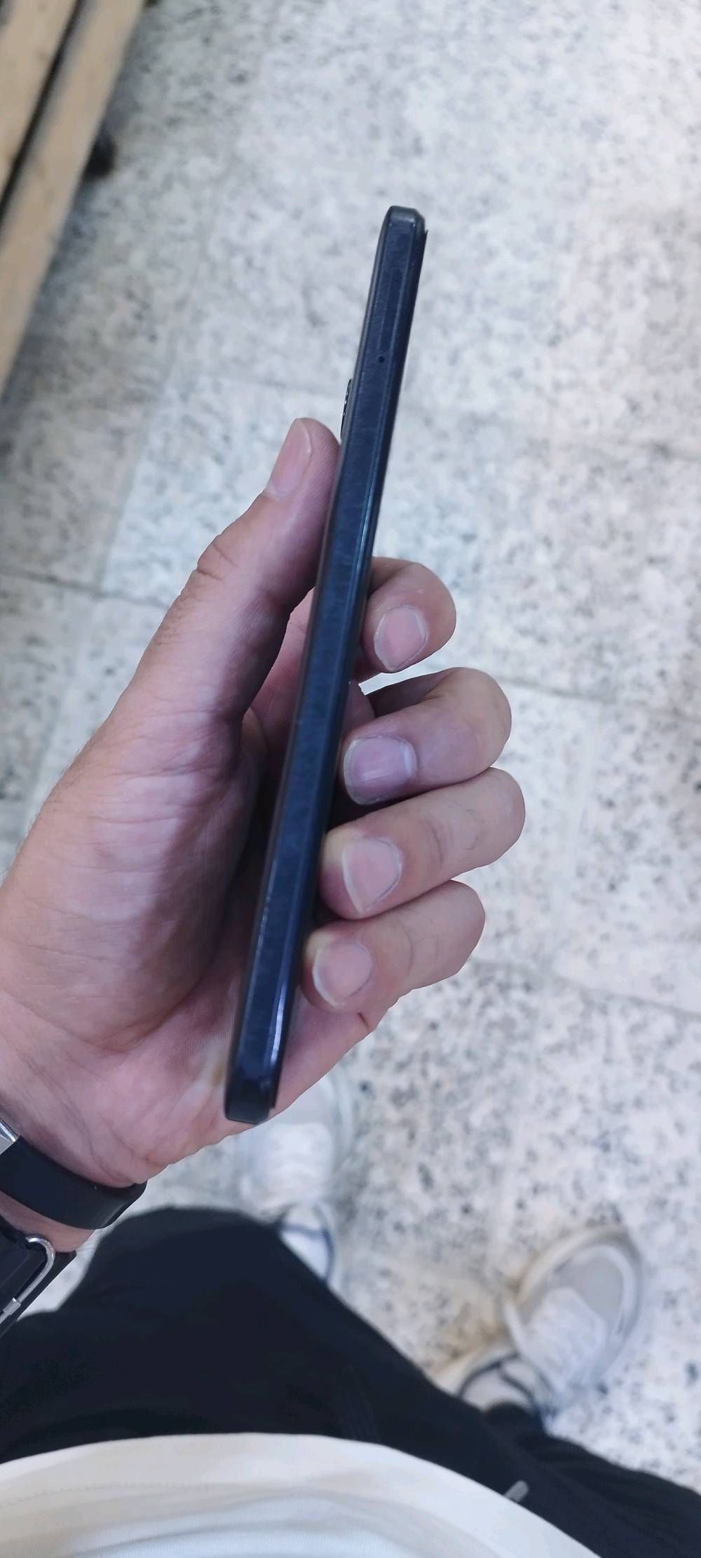 السلام عليكم للبيع ريدمي نوت 12 s 

ذاكرة 256 عشوائية 16 
جهاز شغال ب كامل بصمه اتصال شحن سريع فقط بي فطر ع شكل خط وب موت ياله وضحته يمكم ب صوره ممبين كلش مماثر نهائي سعر جهاز 100 قفل مكان بغداد دوره فقط جهاز بدون ملحقات شراي اتصل 
***********
*********** 

لا يوجد توصيل مكان بغداد الدوره
