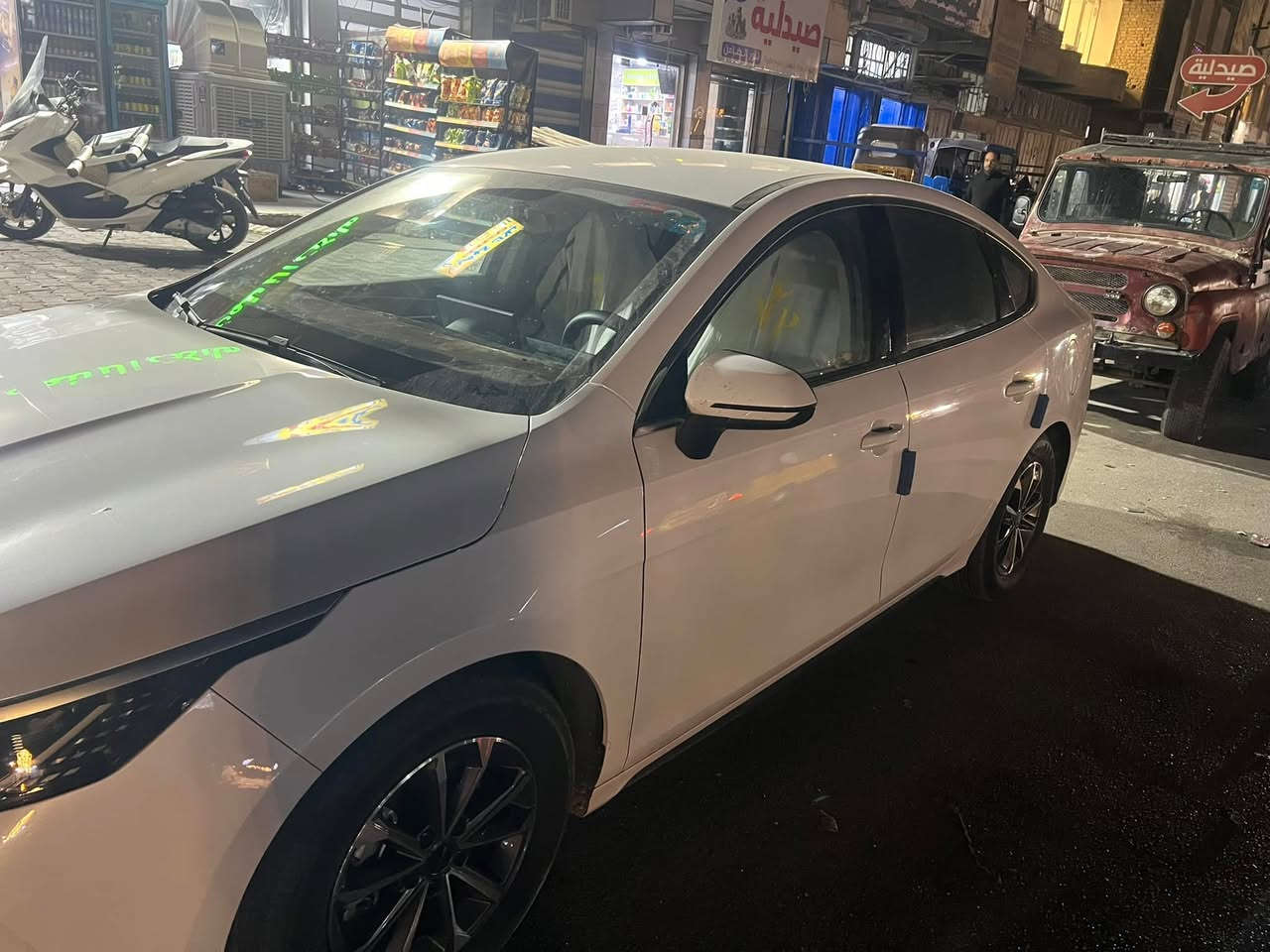 بيوادي دسترويل موديل 25 كفاله عامه ماشيه 8600 بسمي تحويل ثاني يوم  السعر 20 وبيها مجال عنوان بغداد مدينه الصدر ***********
