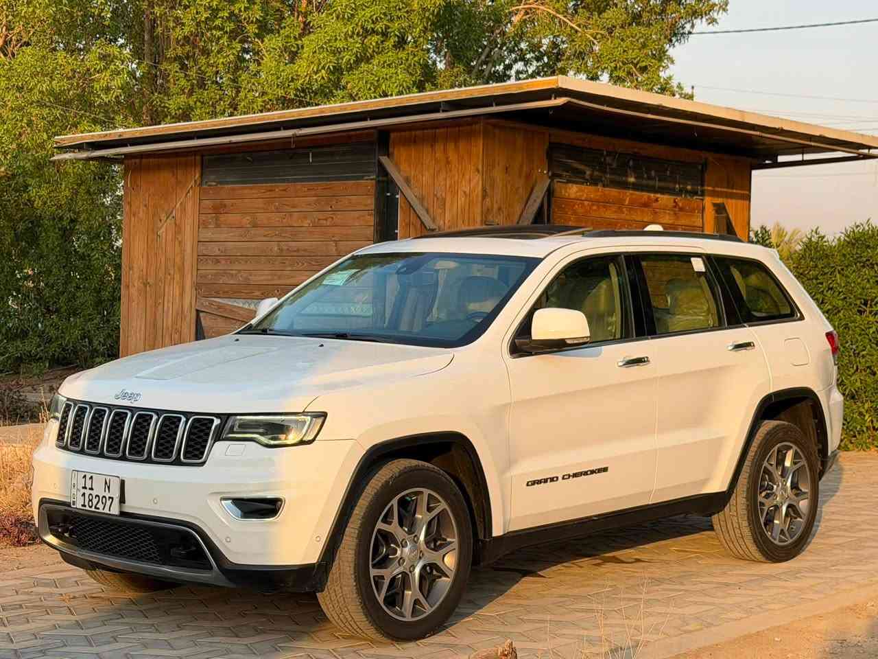 سلام عليكم
جيب   خليجي لمتدد بلاص 3 شاشات

ماشيه 67 كيلو  كفاله عامه من صبغ والبارد عدا أربع أصابع PDR 

موديل 2019 خليجي فول 1/1 مواصفات 

نقطة عمياء 

دفع رباعي4x4

مقاعد جلد 

رقم بغداد بسمي 

المقاعد الأمامية كهربائية و حضن 

كشن ميموري
كشن جلد 
المقاعد تدفئه تبريد 

مرايا جانبيه هيتر وقلاب ويه الخلف 
رادار خلفي توقف عند اقتراب 
رادار جانبي 
حساس امامي
حساس خلفي 
دمام خلفي 
مرايات شفط وشاير بل مري 

ستيرن هيتر

شاشه كبيره

نظام خاص للطرق الوعرة 

تشغيل عن بعد 

صندوق كهربائي
زراك لايت 

كامره خلفيه 

مودات قيادة (Sport) نظام رياضي 

نظام  اقتصادي(Economic)

نظام توقف ذاتي خلفي 

مثبت سرعة 

نظام تشغيل واطفاء اوتماتيكي للمحرك للتوفير 

السعر248  بيها مجال مكاني بغداد الشرطه الرابعه هاتف ***********
