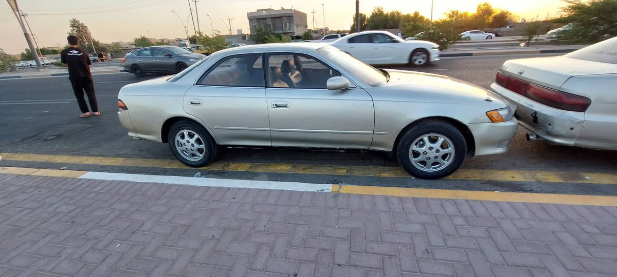 سلام عليكم مارك لبيع رقم بصره نكليزي بسمي مكينه ونجي مكصوصه جنطه مراوس حسب القناعه وبيع 36مكان البصره زبير، ***********
