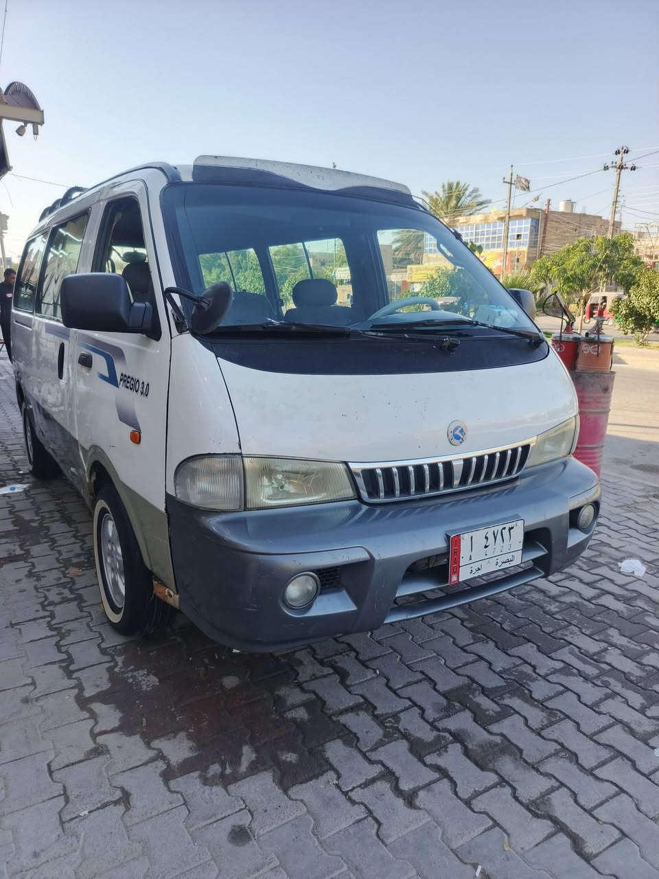 سلام عليكم بريجو للبيع مديل 2003 
كفاله عامه شواصي جدد مكينه جديده 300 سوبر
كير جديد اكسن جديد تخم تاير مكان نجف 
غير متواجد عل فيس الاتصال عل رقم 
***********
