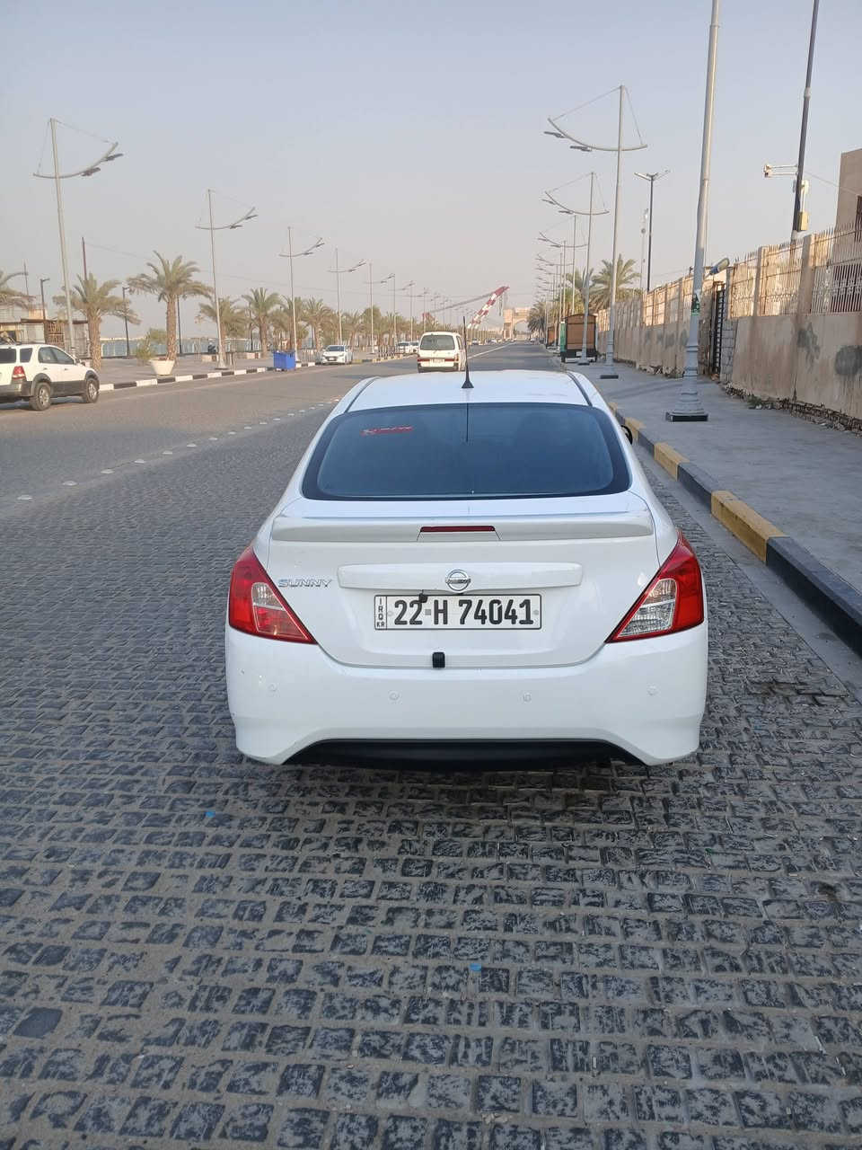 نيسان سني هندي موديل ٢٣ مكفوله من صبق ضربه بيه بارد فقط عنوان البصره  مكينه كير حداديه كفاله شرط تخم تايرات سعر 110 ***********
