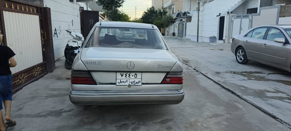 مرسيدس موديل ٩٢ • قواعد دبل • رقم اربيل