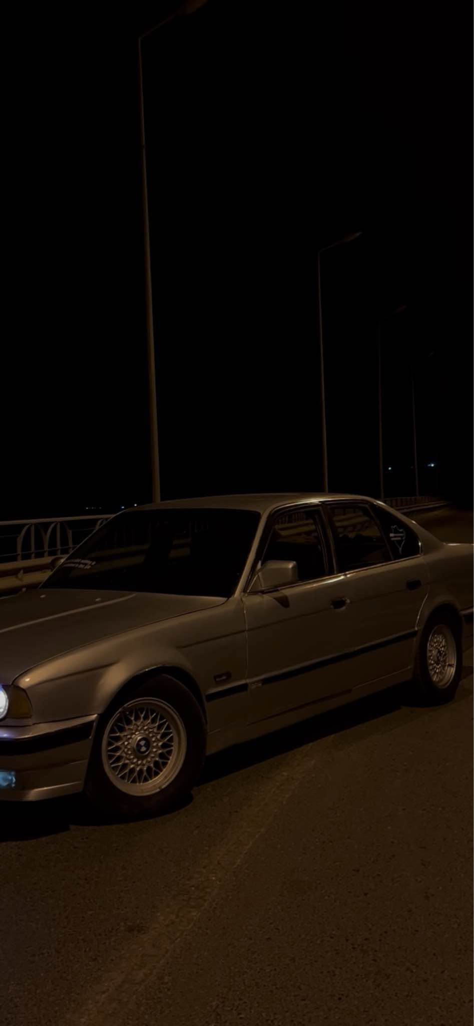 ]525}_Bmw مۆدێل١٩٩١فولی گێر عادی عامە بۆ جوانی لێدراو چەمەلەغی پێشەوەی تۆزەک ژۆرێی گرتیە وەڕگەڕاو بڕاوە بەشەرت تەعویل و بەناوکردن بەشەرت
***********
Watsapp أربيل, العراق
