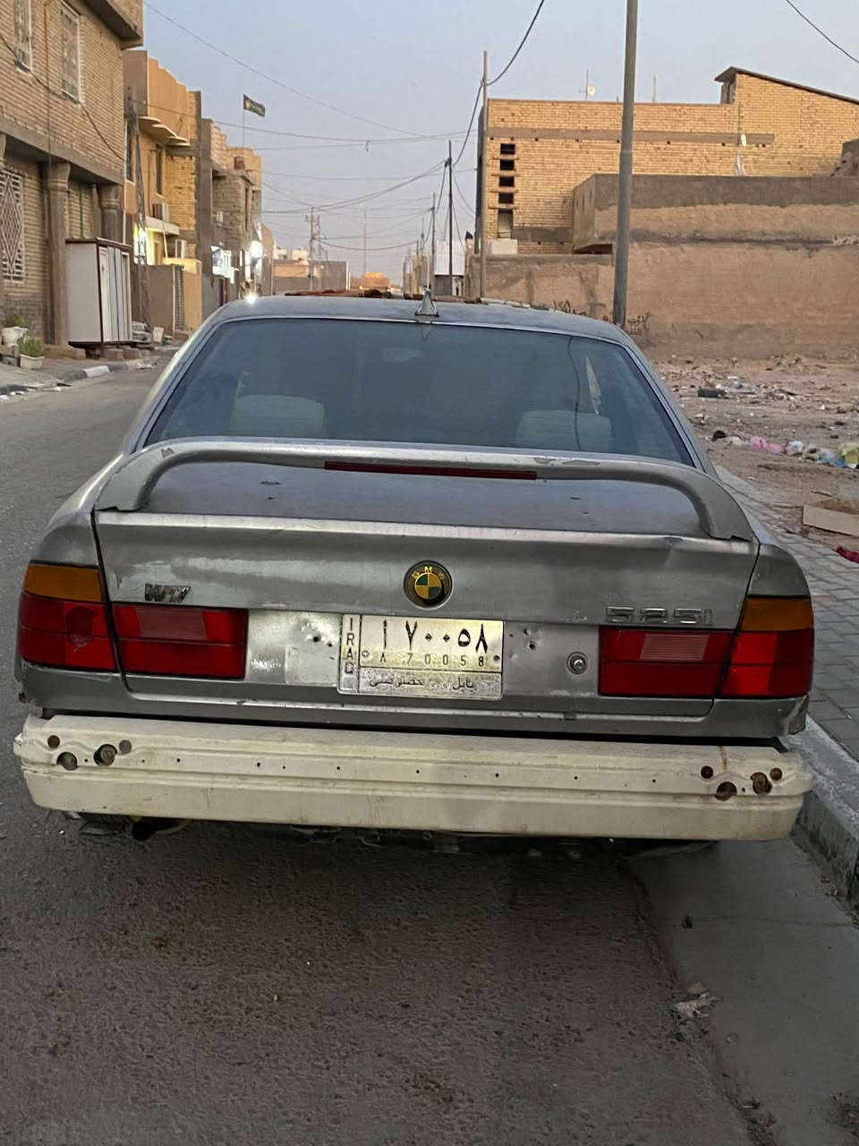 السلام عليكم بي ام للبيع 
525 مكينه وكير بطه بيها 2500 
مداور ثاني يوم 
السعر ٢٢ ورقه 
لاستفسار ***********
