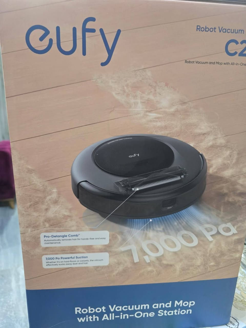السلام عليكم
**للبيع: مكنسة روبوت ذكية eufy Robot Vacuum Omni C20 (شبه جديدة)** 

* **حالة الجهاز:** ممتازة جداً، تم شراؤها قبل شهرين فقط واستخدامها خفيف جداً. مرات تعد على الاصابع الجهاز بكامل ملحقاته والكرتونة الأصلية نظيفة تماماً كما في الصورة. مع الضمان 
* **سبب البيع:** تم شراؤها للوالدة، ولكن لأنها كبيرة في السن لم تستطع التعامل مع التطبيق الذكي وتشغيلها، وهذا هو السبب الوحيد للبيع.

**أبرز مواصفات المكنسة (Omni C20):** 

* **محطة ذكية متكاملة (All-in-One Station):** تقوم بتفريغ الغبار تلقائياً، وغسل وتجفيف الممسحة بالهواء، وإعادة تعبئة المياه دون تدخل يدوي.
* **قوة شفط خارقة:** تصل إلى **7,000 Pa** لتنظيف السجاد والأرضيات من الأتربة والشعر بكفاءة عالية.
* **تقنية Mop Master:** مسح احترافي وضغط قوي لإزالة البقع الصعبة من الأرضيات.
* **تصميم نحيف للغاية:** يسهل عليها الدخول أسفل الأسرة والأثاث لتنظيف الأماكن الصعبة.
،تم شراؤها بسعر 550000 وحاليا ده ابيعها 400000
 الراغبين بالشراء مراسلة رقم الواتساب ***********
