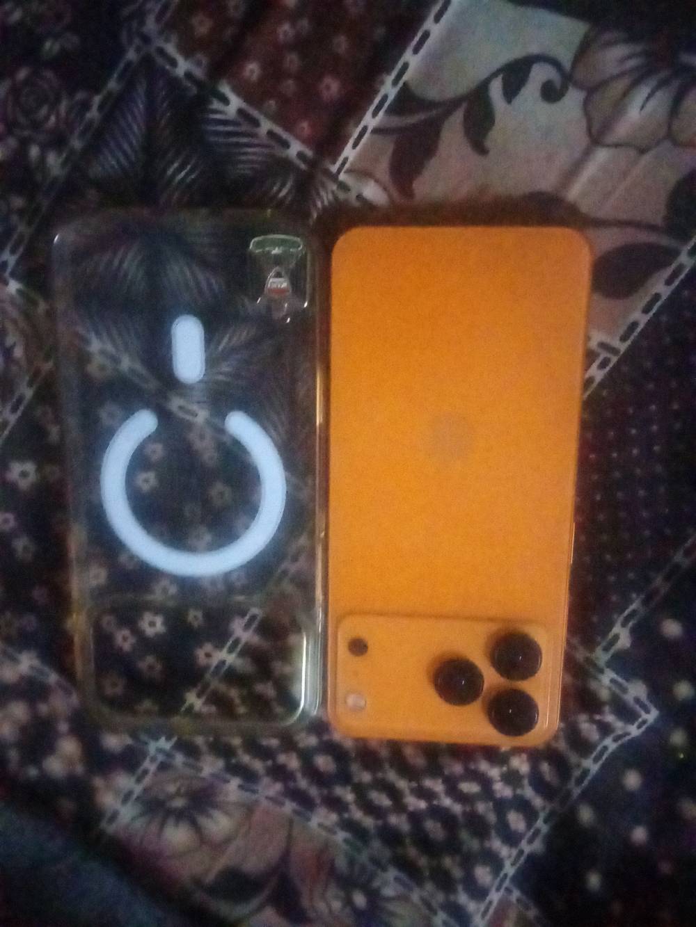 ب ايفون