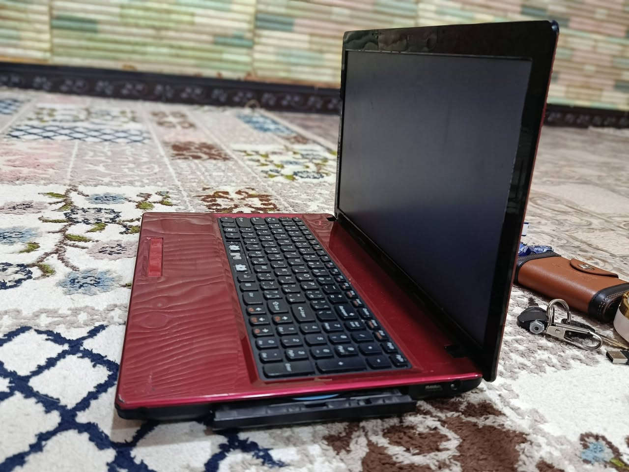 لابتوب للبيع شرط النظافه للتواصل خاص بصرة 
***********

