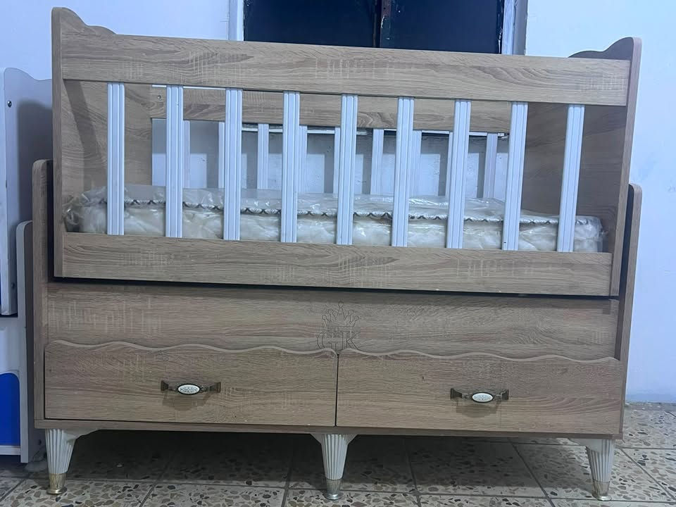 جرباية أطفال للبيع 🛏️🤍
استعمال قليل ونظيف جدًا، ويّاها دوشك غير مستخدم وجديد 🌸
👧🏻 تكفي للأطفال لحد عمر 6 سنوات
💰 السعر: 75 ألف فقط
📍 المكان: الدورة – شارع الشرطة
📞 ‭***********‬

للمهتمين التواصل على الرقم 🌷
