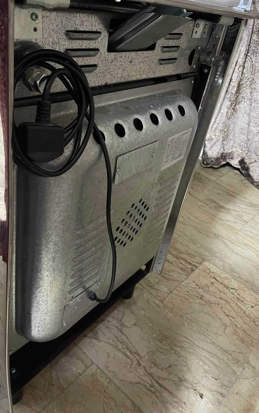 طباخ ٤ مشاعل • مستعمل قليل • بغداد الشعب