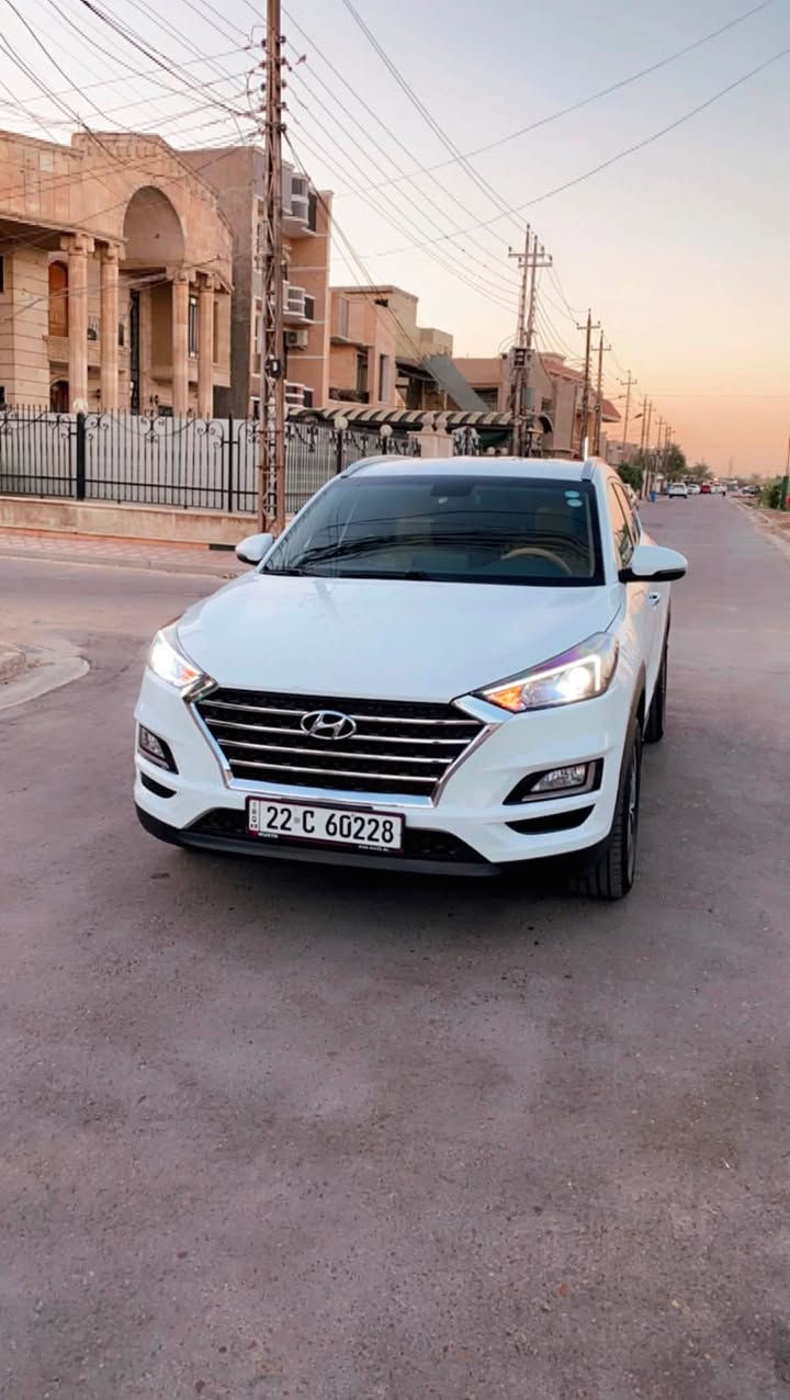 السلام عليكم
توكسان ٢٠٢٠ رقم اربيل بأسمي
السياره كفاله عامه ماشيه ٧٠
بصمه 
جلد 
كشنات ٢ كهرباء 
حساسات اماميه وخلفيه 
ترحيب بليدات 
وباقي المواصفات المعروفه 
مكاني بغداد الدوره 
السعر ١٨٨ وبيهه مجال 
ماعجبك السعر او ماعجبتك السياره ارفع المنشور بكلمة يا الله والله يرزقك بالاحسن
***********
