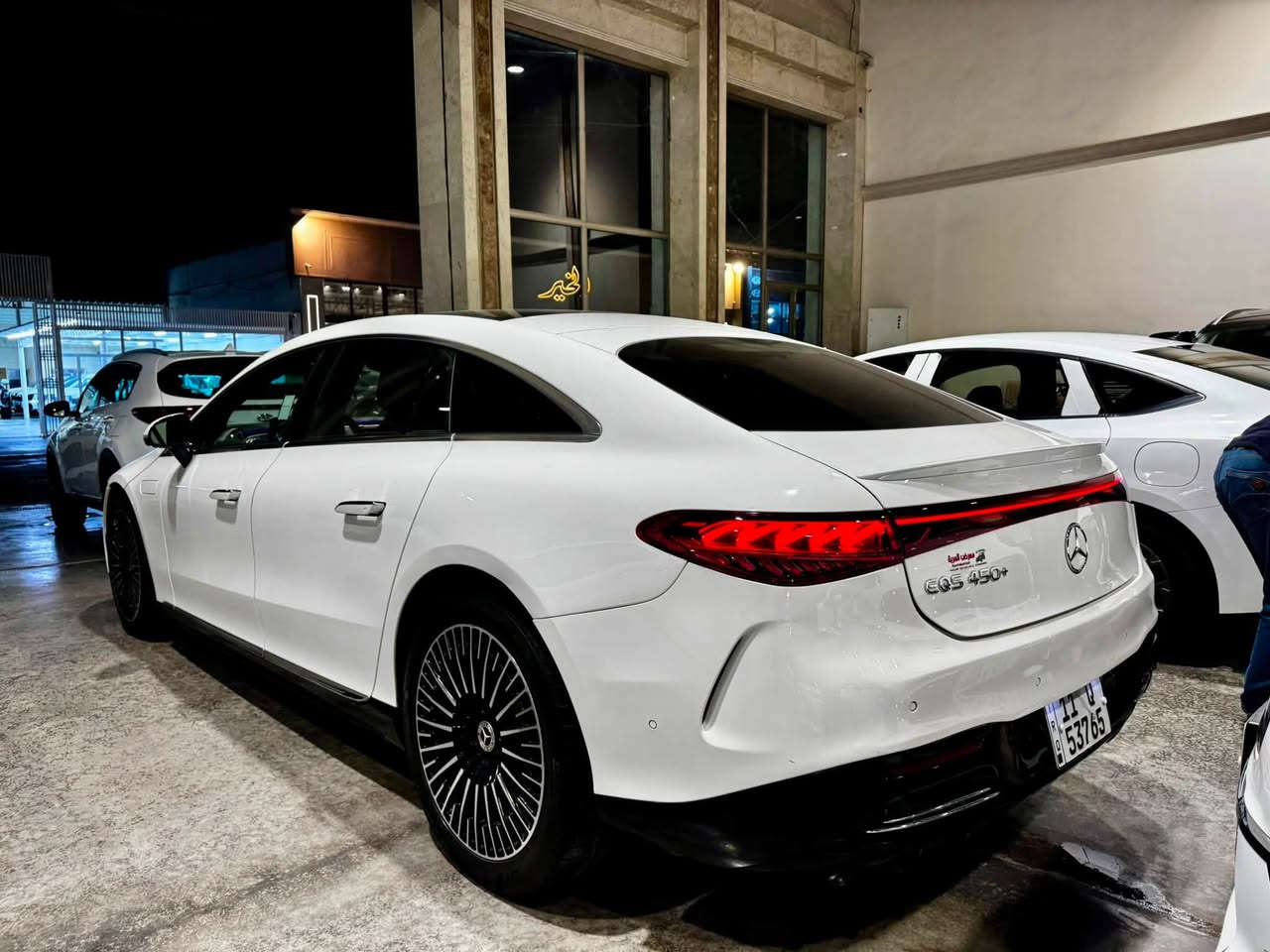 مرسيدس-بنز +EQS 450
سنة الصنع:2022
المسافة المقطوعة:24,000mi
الوارد: أمريكي
المواصفات:
ناقل الحركة: أوتوماتيكي أحادي السرعة
نظام الدفع: دفع رباعي كهربائي ذكي
البطارية: سعة 107.8 كيلوواط/ساعة بمدى قيادة طويل
التعليق: نظام AIRMATIC الهوائي المتكيف لراحة فائقة
التوجيه: توجيه خلفي نشط لثبات أعلى وسهولة مناورة
العجلات: جنوط فاخرة قياس 21 إنش
الفرامل: نظام كبح متطور مع استرجاع طاقة
التجهيزات والرفاهية:
نظام صوت Burmester ثلاثي الأبعاد
مقاعد جلد فاخر مع تدفئة وتبريد وذاكرة ووظيفة مساج
سقف بانورامي كهربائي
عزل صوتي متقدم + تكييف رباعي المناطق
ديكور داخلي فاخر مع إضاءة محيطية متعددة الألوان
إضاءة Digital Light بتقنية LED متطورة
كاميرات رؤية 360 درجة + مساعد ركن + مراقبة النقطة العمياء
مثبت سرعة متكيف + مساعد الحفاظ على المسار + مكابح طوارئ أوتوماتيكية
حزمة قيادة شبه ذاتية متقدمة
مساحة خلفية واسعة جدًا بأعلى مستويات الفخامة
سيارة كهربائية فاخرة بالكامل تجمع بين الأداء الهادئ، التكنولوجيا المتطورة، وأقصى درجات الراحة.

للاستفسار: ***********

معارض البياع_شارع الوسط_معرض العربة لتجارة السيارات
#مرسيدس #بيع_سيارات #سيارات_جديدة #للبيع #سيارات #سيارات_للبيع
