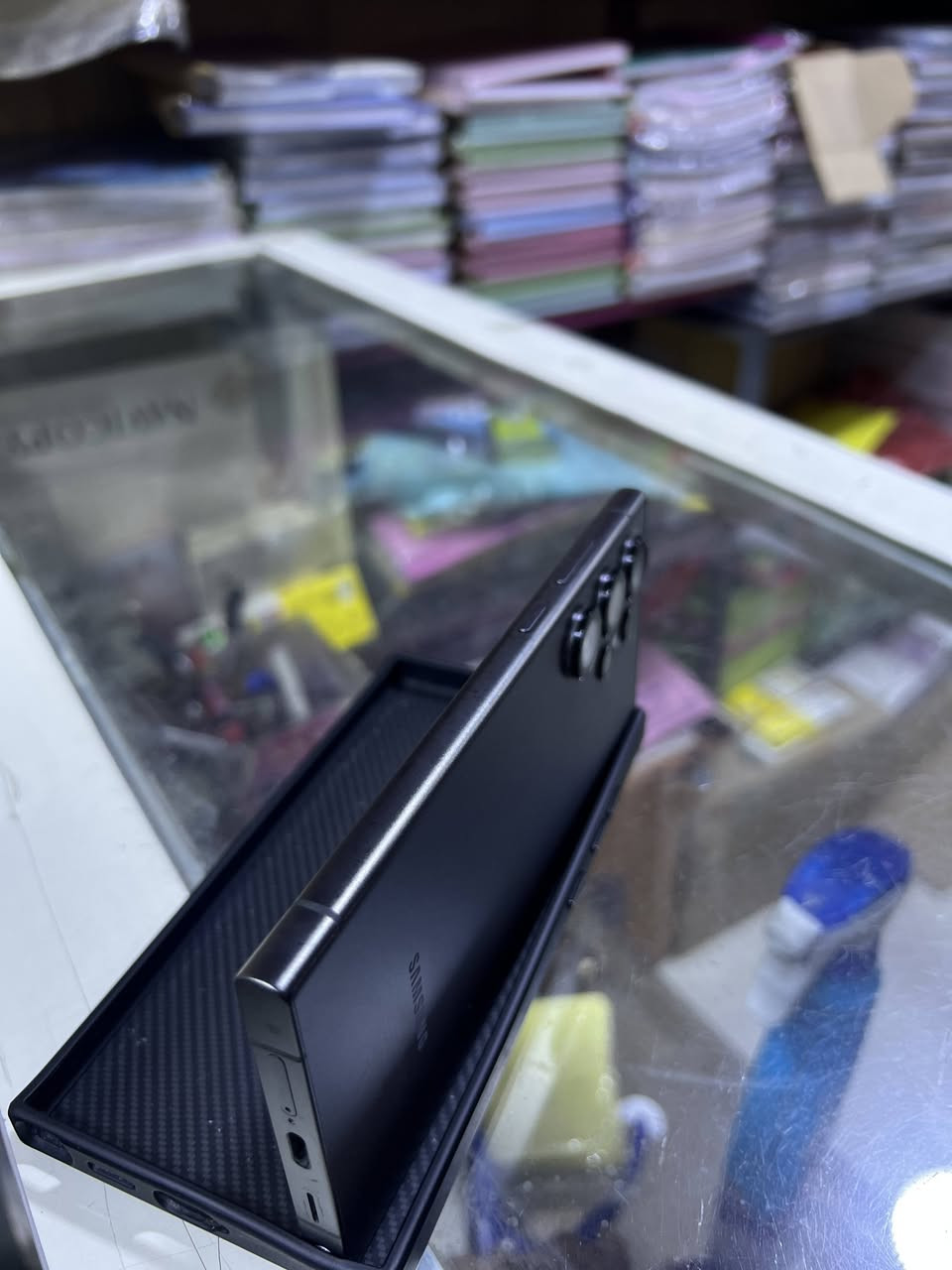 سلام عليكم
S 24 ultra 

256 

السعر 950 الف
***********
