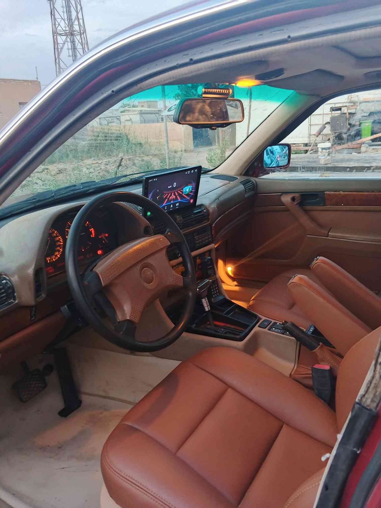 بي ام دبليو 750 • موديل ٩٢ • رقم بغداد
