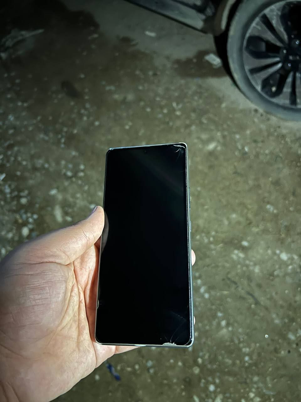 سلام عليكم 
انفنكس GT20 Pro
ذاكرة 256 
بطاريه 5000
دبل سيم 
جهاز نضيف 
بصمة شغالة 
120فريم
جهاز فول فول مامفتوح 
سعر 325 وبي مجال 
استفسار اكثر اتصل
***********
واتساب: ***********
مكاني موصل ايسر
