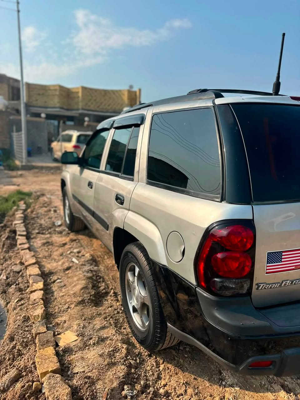 بلايزر رقم بغداد بسمي موديل 2005 السياره جاهزه تخم تاير قبل اسبوع شاده تبريد ثلج حداديه جديده العنوان ذي قار  السعر 83 وبيه مجال للاستفسار ***********
