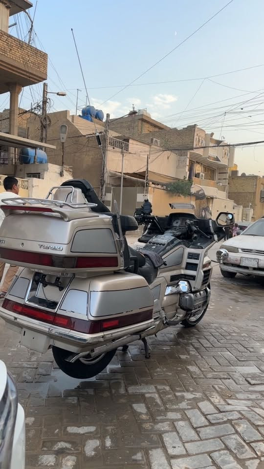 كولدن مديل ٢٠٠٠ نضيفه كير ومكينه كفاله كله شغال بك شغال دراجه نضيفه بكان بغداد***********
