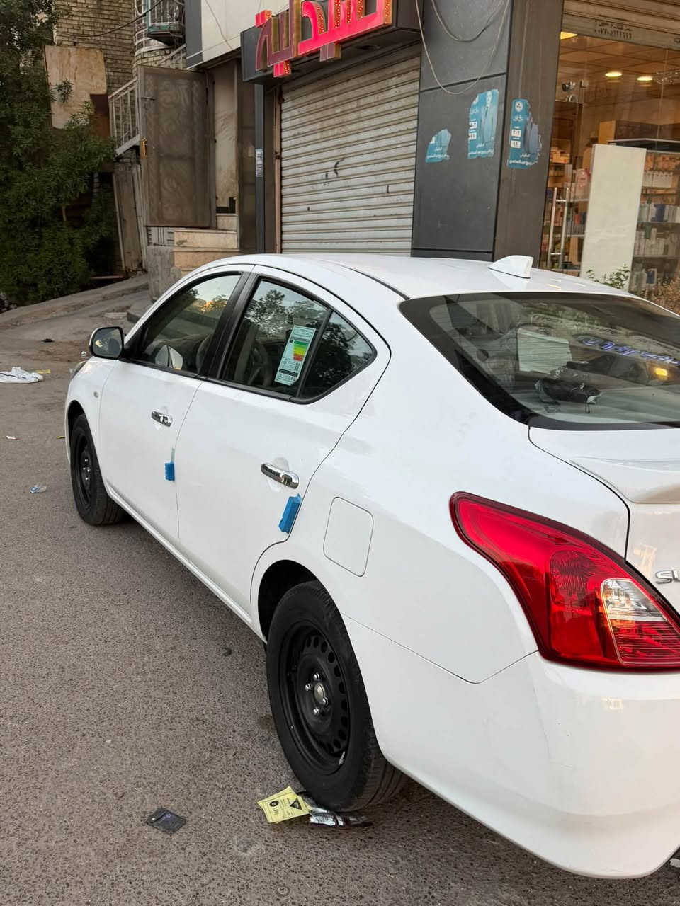سلام عليكم سني هندي مديل 2024 
بيه كرده بالباب بس مامفتوح على حطته 
هاذ رقمي ***********
مكاني بغداد البلديات
السعر 118$ وبيه مجال
