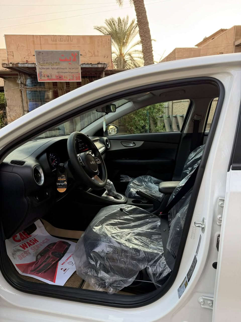 السلام عليكم 
فورتي 2023
نص فول
ماشيه 58 
ويلكب
شاشه
رادرات
حادثه جاملغ مبدل
وبنيد لون⚠️
السعر 142
مكاني بغداد
‭***********‬
