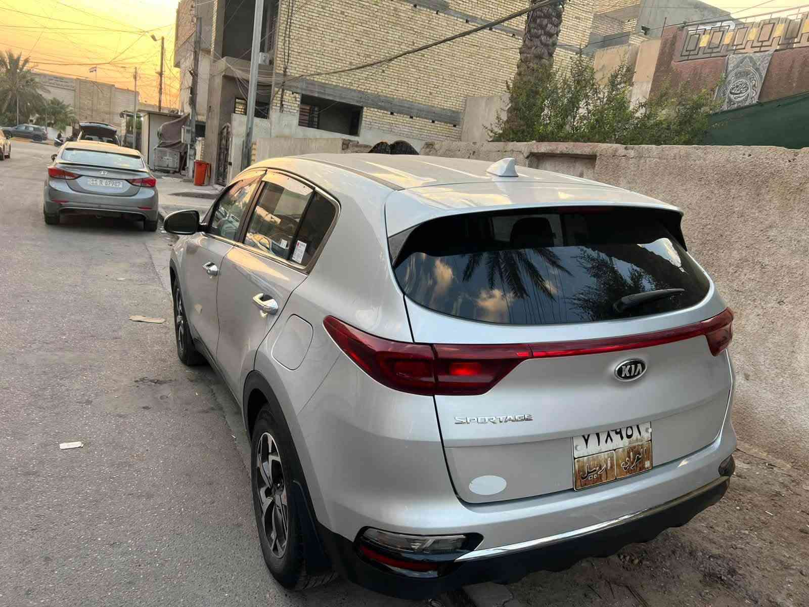 السلام عليكم
كيا سبورتج 2020 وارد امريكي ماشيه 90 الف رقم اربيل سنويه منافذه باسم شركه تحويل او وكاله ايرباك استيرن فقط مواصفات محرك 2400 شاشه كبيره داخل بيجي ويل كب 17 لايت زنون تخم تاير مكينه كير مقفول الاستفسار صور الحادث مرفقه العنوان بغداد / السعر 135 / بيه مجال  بيع فقط جديده معنى الكلمه اي نقص مابيه / رقم الهاتف  *********** /☎️
مكلف بالنشر

نص مكتوب في الصور:
- VIN STATS
- KNDPM4AC8L7779372
- KIA SPORTAGE LX 2020 SILVER
- VIN STATS KIA SPORTAGE 2020 SILVER