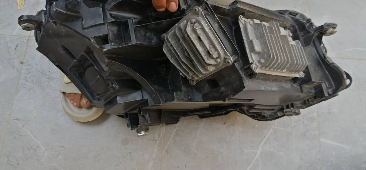 زوج لايتات • اس كلاس • ٢٠١٥