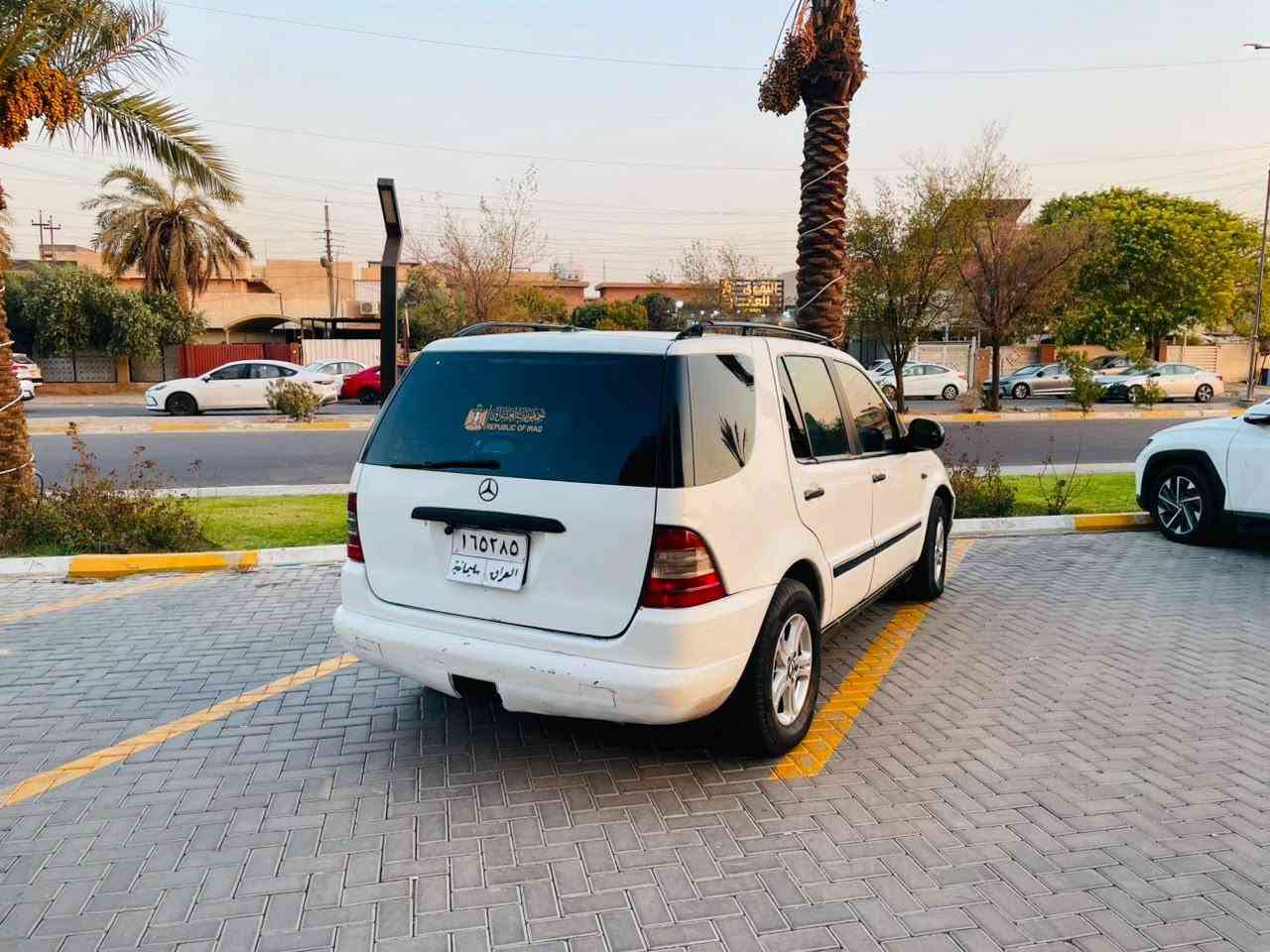 للبيع مراوس مارسيدس ML حجم 320 موديل 2000رقم سليمانيه تحويل وكاله  محرك  6 بلادي كير توماتيك السياره بيها قطع صبغ بدون حادث مكفوله كير محرك حداديه تبريد خير من الله  ***********
