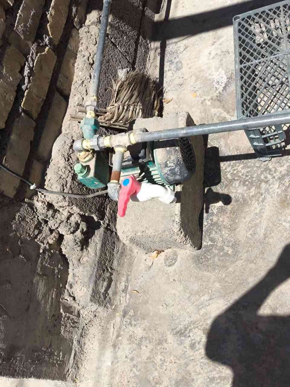 غراض بيت للبيع مستعجلين عليه بيعتهن لان ابوالاجار يريد بيت العصر الي يريد يجي يشوفهن طباخ 150 ثلاجة 100 وغساله 100مبرده 75وموطور 50ومغسله 25وبنكات اثنين عل10موقع بعقوبه تحرير وبيهن مجال لليشتري رقم واتساب دك اذاتريد لان معلق خط***********
