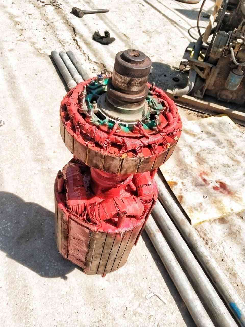 بسم الله الرحمن الرحيم 

#العراق 
#بغداد 
تم صيانة مولدة من نوع 
Mecc Alte_ ميكالتا 
بسعة 180 KVA 

وشملت الصيانة لف الروتر +لف الاكزايتر الدوار مع تصليح الاكزايتر الثابت وتبديل البولبرن من شركة KYK  اليابانية 

وطلاء الملف ب مواد مقاومة للحرارة و الرطوبه والغبار
 
#شركة #صرح #المنار
*********** /جهاد
