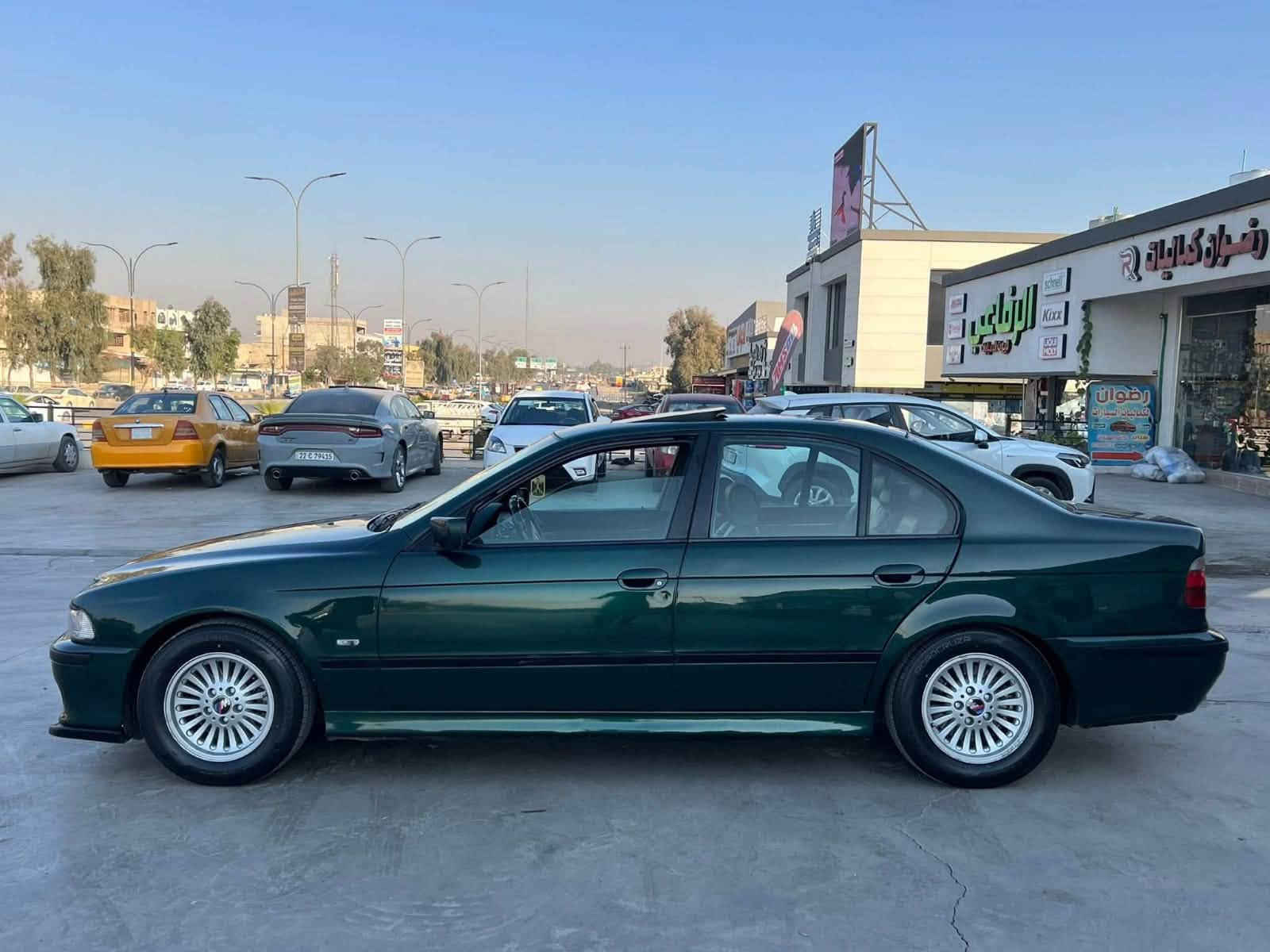 سلام عليكم

BMW-E39-1996-525i
1-سلايت جام طكتين
2-اربع جامات اوتو
3-كشنات M جلد مال2000 خمس وضعيات 
4-صاج اسود M
5-ابواب كارتير 
6-سقف 2000
7-ستيرن تحكم كهرباء 
8-مرايات كهرباء
9-كير تبترونك
11-دعاميات امامي خلفي M 
12-ترايش لايتات M 
13-عليها شفه امامي M  
14شادله منضومه غاز جديد 
15 منضومه مال زنون 
طخم تايرات جدد
صبغ عام 
هزه وفحص جديد السياره
تبريد كير مكينه خير من الله 
تخم تاير جديد 
صدر كله جديد
سياره جديده وجاهزه من كلشي 
السعر 80 وبيه مجال 
بغداد بلديات
***********
