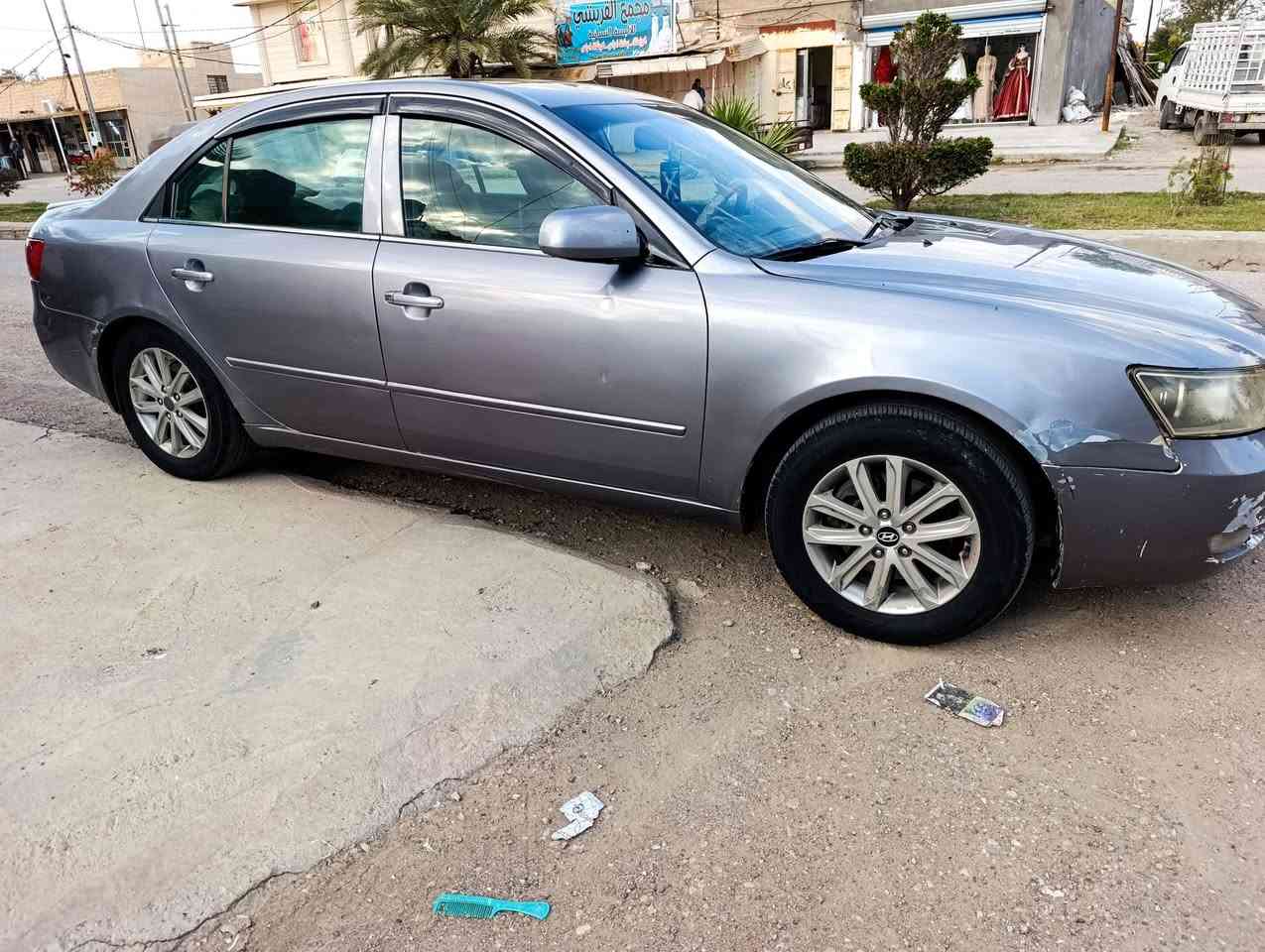 السلام عليكم شباب أقره المنشور واتصل 
سوناتا موديل 6 وارد امريكي 6 سلندر 
رقم بغداد الانگليزي باسمي سنوية لل2031
حدادية جديده گير ومحرك مكفولات 
منظومة تبريد جديده شادها 
منظومة زنون اصلي 
فتحة سقف تبريد كشنات 
حساس زراگات 
منظومة بريك ABS جديد 
داخل جلد ياباني مفروش مع الصندوق 
السعر 85 وبيها مجال بسيط 
مكان السيارة واسط الأحرار 
*************************
