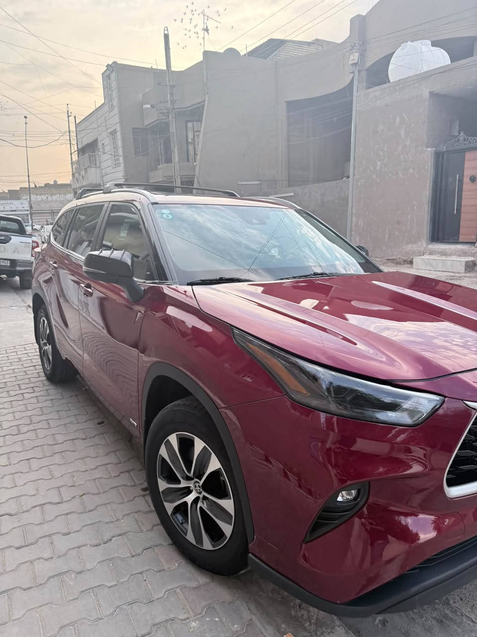 هايلندر XLE • هايبرد • ٦١ الف كم