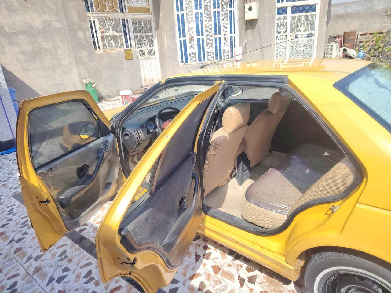 بيجو موديل ٢٠١٢🧿 
لايت زنون💥 

تبريد تدفئة😬

دوشمة درجة اولى👑 

سنتر لوك بالسويچ🔐 

تخم تاير💯 

حدادة توب💯 

رقم أنكليزي بأسمي

سنوية للـ٢٠٣٥♥️ 

أستلام الشركة وعدنه منـ٢٠١٢

مصبوغة عام جمالية بدون ضربة🎄🚖 

السعر ٤٢ وبيهة مجال للشراي

البصرة معمل الورق 

***********
