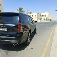 من بعد اذن الاخوان والاخوات المحترمين عندي تاهو بريمر موديل 2021 سياره...