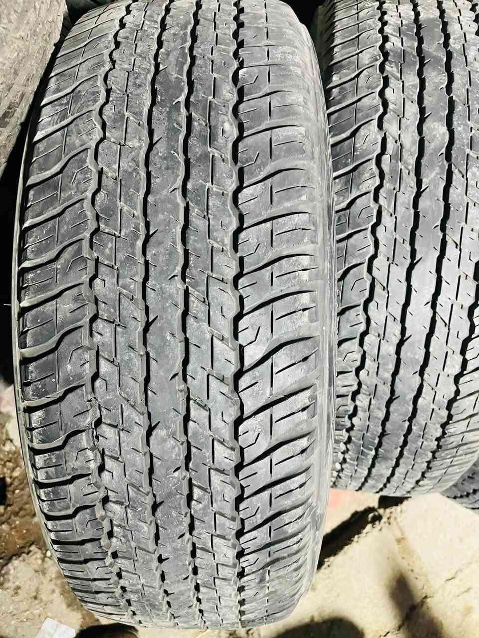 سلام عليكم يوجد نواع تايرات هايلوكس باله درجه وله وجديد وسعر مناسب يوجد خدمت توصيل داخل الكوت ***********
