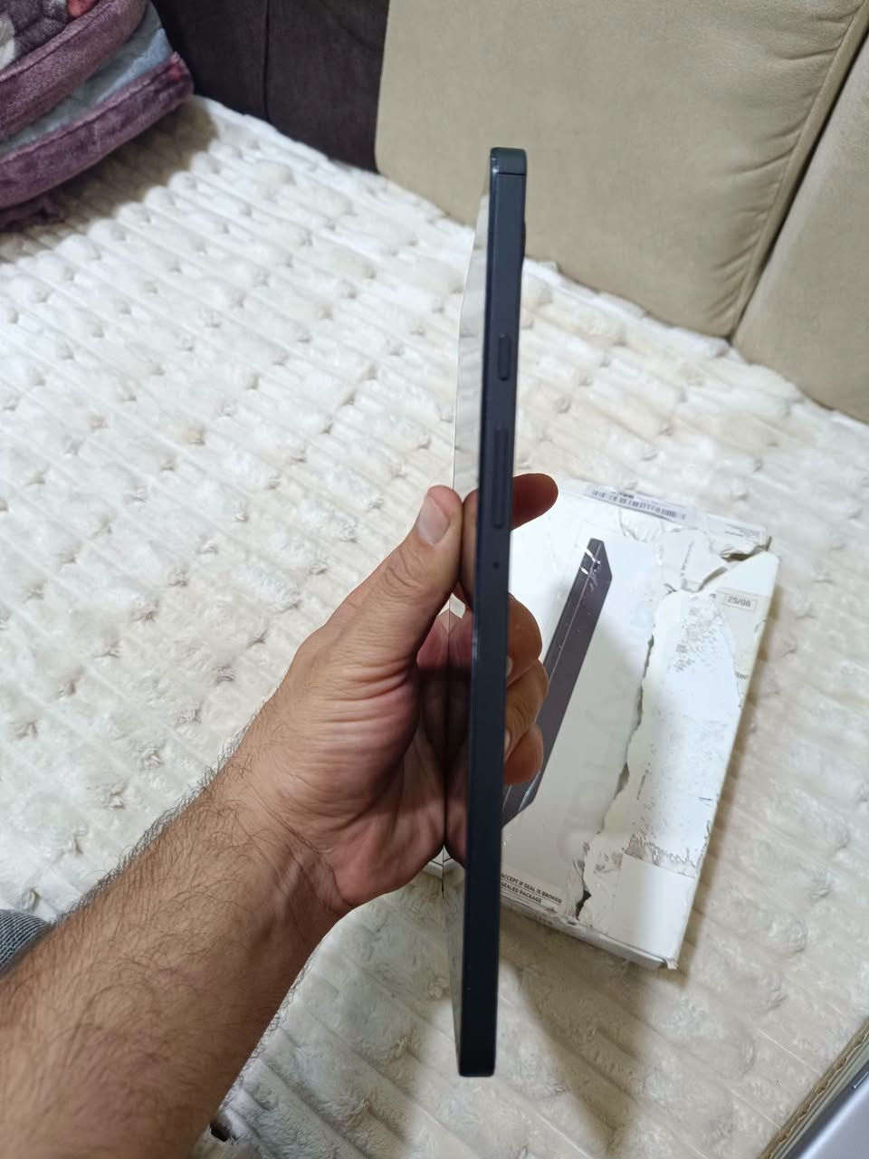 Galaxy tab a9 
 نرخى 125 هه زار 
زاكيره 64  
 خاوينى 99%
كامل  ئه شيا بي عه يب  و نه كراوه به زه مان 2رؤژ 
 گه ياندن هه يه
شوين كركوك 
***********
***********
------------------------------------------------------------------------------------
 Galaxy tab a9 
سعره 125 الف 
ذاكره 64  
 نظافه 99% 
 غراضه كامل مابيه عيب  و مامفتوح  بضمان يومين الفحص
متوفر توصيل
مكاني كركوك 
***********
***********
