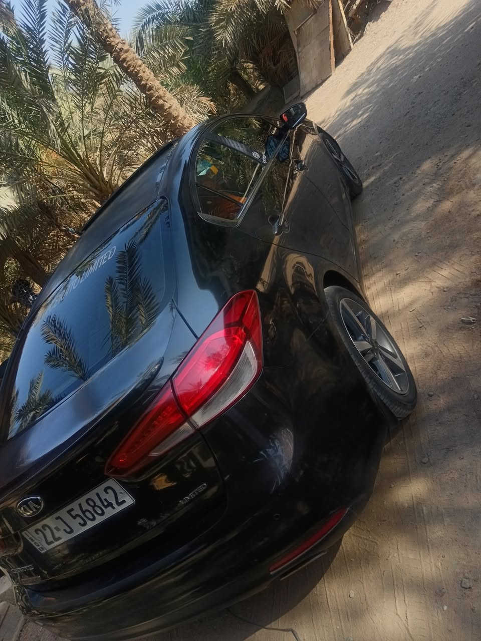 للبيع كيا سيراتو 17خليجي فول مواصفات ليمتد وكاله البخيت رقم اربيل بسمي مكاني البصره ابي الخصيب  ماشيه 140الف قابل للزياده محرك 2000دوش كير عادي اوتماتيك تبريد قطعتين تبريد تدفئه بلكشنات كشنات جلد مكفوله من الصبغ والتبديل والفتح طخم تاير جديد ويل كب عدد5قياس 17بيها هواي مواصفات تجي وتشوف بعينك السعر 130وبيها مجال قليل للاستفسار ***********
