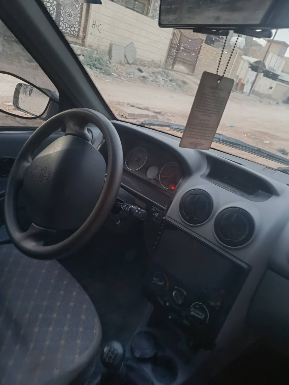 سلام عليكم
 سايبا للبيع
 موديل٢٠٢٥ 
كفاله عامه
 غاز بانزين
 مدوشمه ارضيه وكشنات ماشيه ٥٤
 السعر ٦٥ بيه مجال الاتصال ***********

