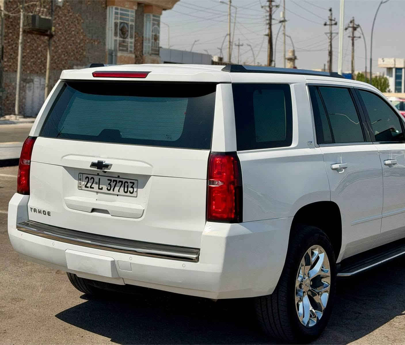 سلام عليكم تاهو LTZ 2015 لون ابيض  فول مواصفات 1/1 خليجي وكالة المنصور رقم اربيل. سياره بيه اماكن PDR 
وبيه بطل مبدل من الجهه اليسرى 
للاستفسار واتساب ***********
