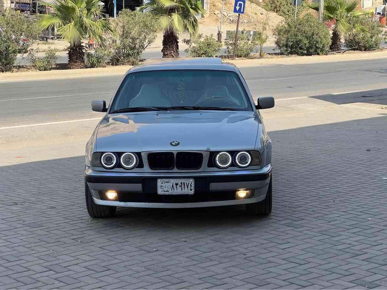 سه رەتا به ناوی خودا 
BMW1995
فول نمونە نمونە
مەکینە ٥٢٥ کەپس توماتیک  
ئارم پلاستیک هەولیر 
بە شەرتی ئەوەلیاتو موسو براوەو خرامە
پیشو پشتی کەپس 
سەیارەکە فول فولە
سلاید 
کوشن جلد و هیتەر 
حاسەو کامیرە 
جام کارەبا 
تەلەفونو کود 
تەبرید لەسەر سویچ
جەگو سپیری بیلادی 
سەیارەیەکی تا بلیی جوانو بی مەسروفە 
گیرو مەکینەو ئەکسل و تەقەو رەقە بەشەرتی ١٠ فیتەر 
بئ نوقسانیو بئ مەسروف کارەبایی بەشەرت ٢٥٠ مەسروفی نیە 
مشتەری لە خزمەتام 
سعر ٦٢ گەلاو مەجالیکی برایانە 
ژ.م *********** السليمانية, العراق
